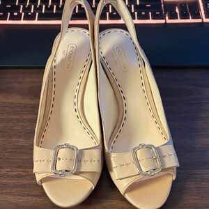 Coach Women's cream/light pink Slingback Heels